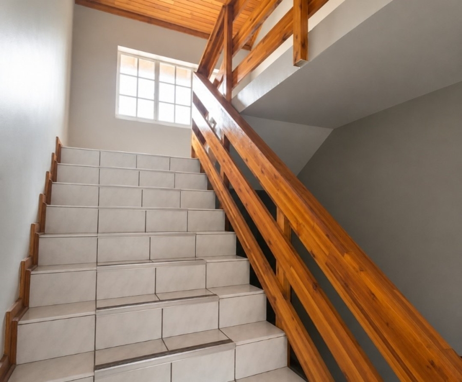 4 Bedroom Property for Sale in Flamwood North West